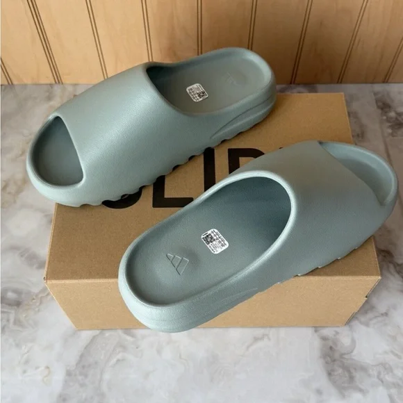 Adidas Yeezy Slide MensSalt ID5480